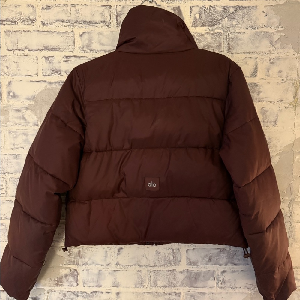 Alo Burgundy Gold Rush Cropped Puffer Jacket - Picture 3 of 8